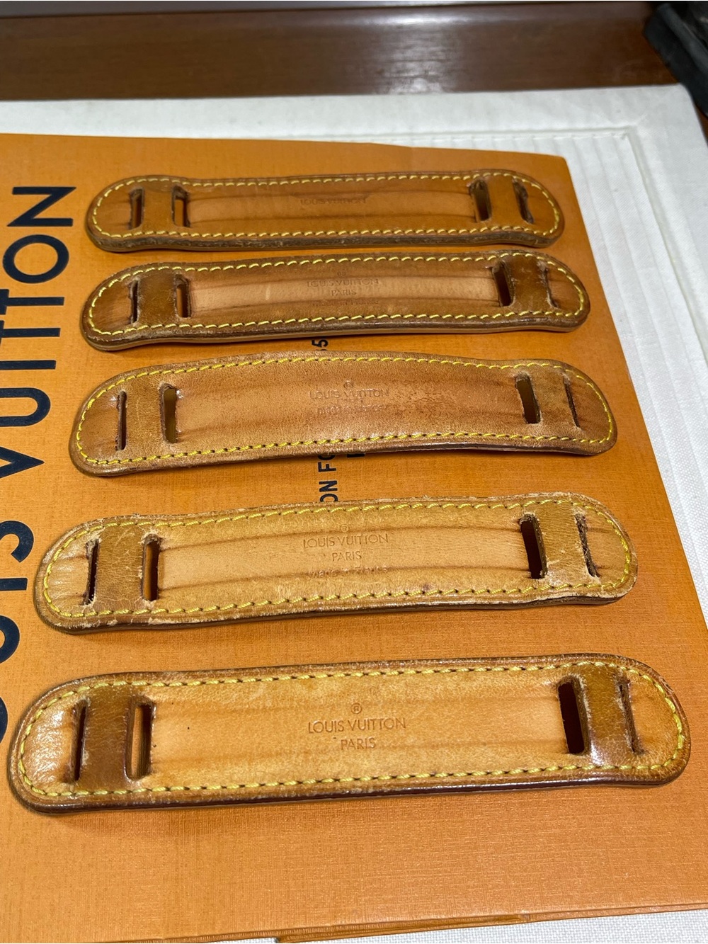 Louis Vuitton Vintage Vachetta MEDIUM 
Replacement Pad - Picture 14 of 16